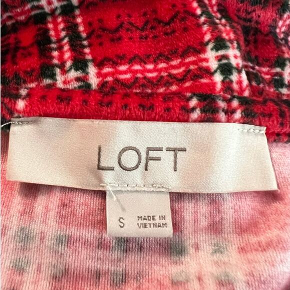 LOFT Women's Velour Blouse in Christmas Red Plaid w/Full Sleeves Size Small - Picture 5 of 6